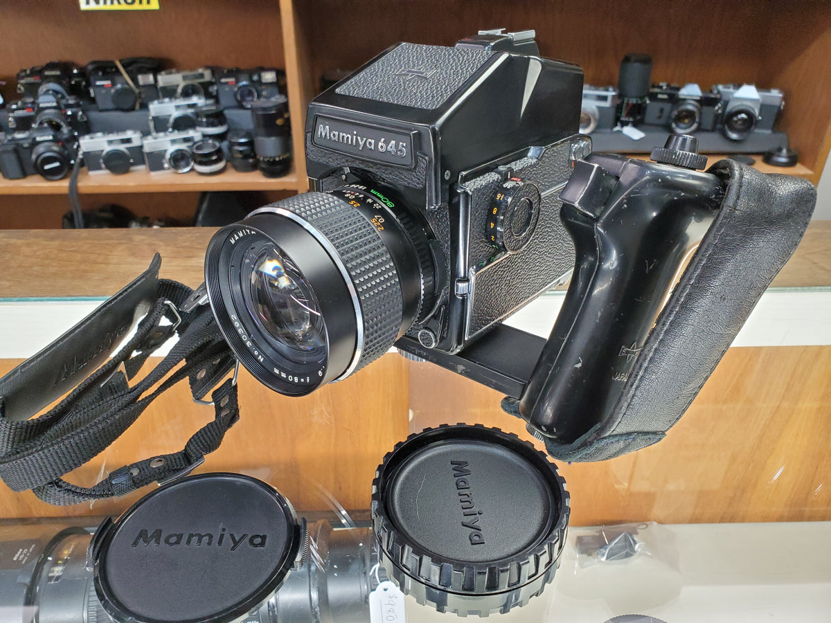 Mamiya 645 1000s w/Grip, Sekor C 80mm F1.9, Metered finder, CLA