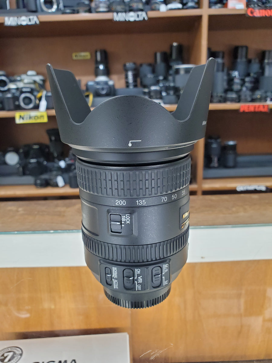 Nikon 18-200mm f/3.5-5.6G II AF-S ED VR - Excellent Condition 9.5/10 -  Canada