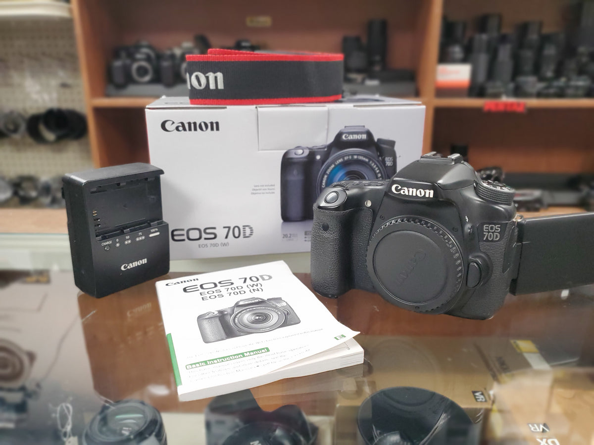 Canon 70D DSLR 20.2MP, 1080P Video, Touchscreen, 8FPS, Warranty, Canada