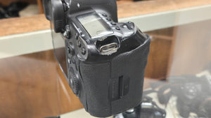 Canon 5D Mk4 Mark IV, LOW Actuations, WiFi, 3 Months Warranty