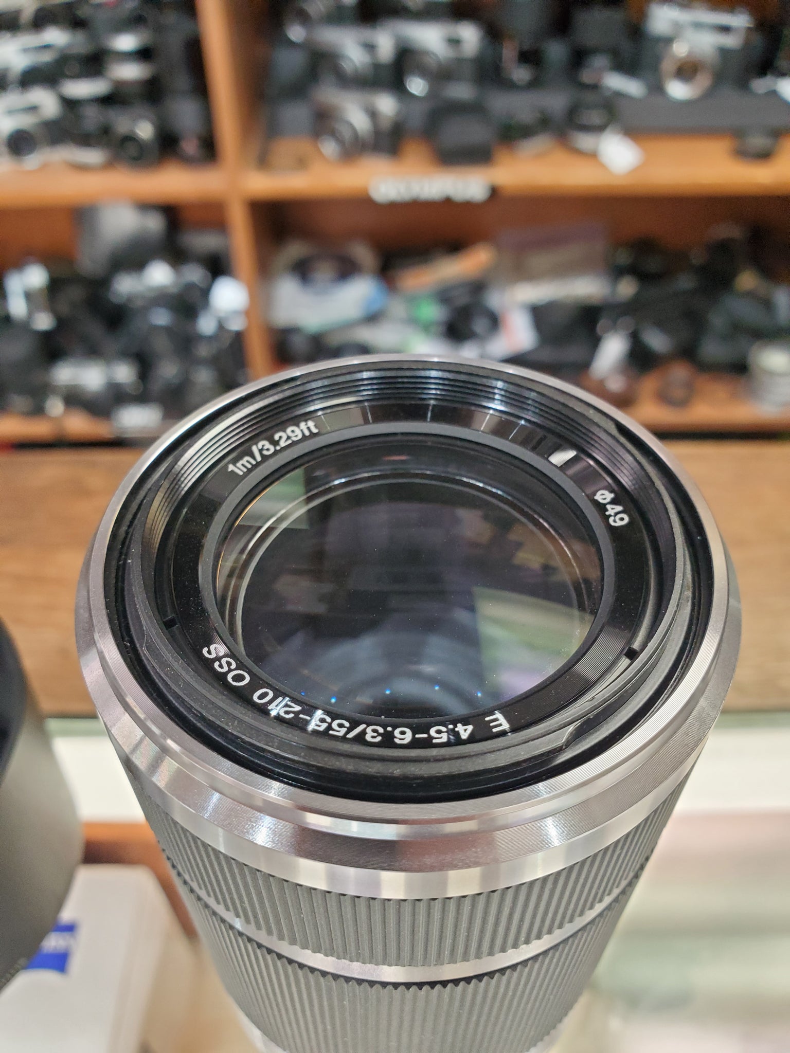 Sony E 55-210mm F4.5-6.3 OSS Lens Lens - Used Condition 9.5/10